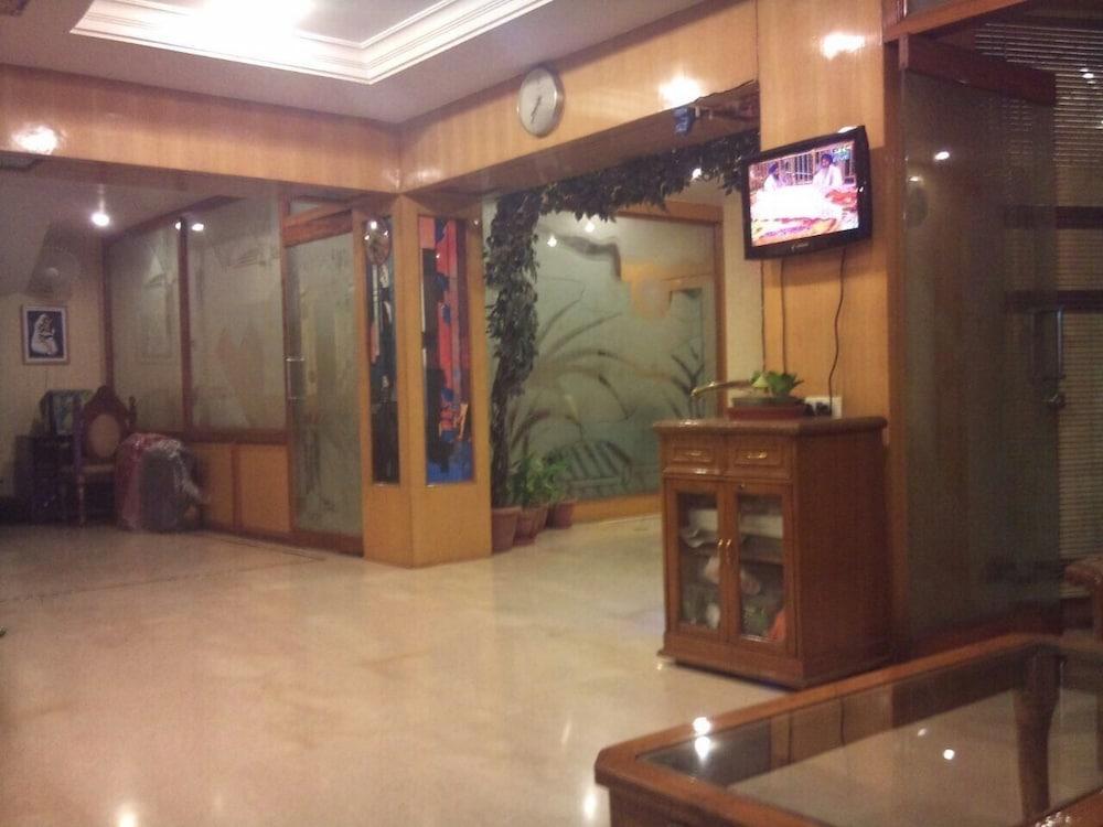 Hotel Singh International Delhi  Exteriör bild