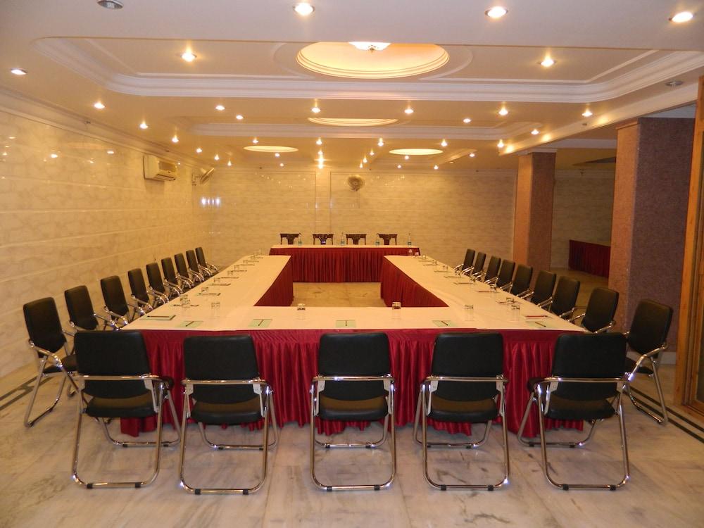 Hotel Singh International Delhi  Exteriör bild