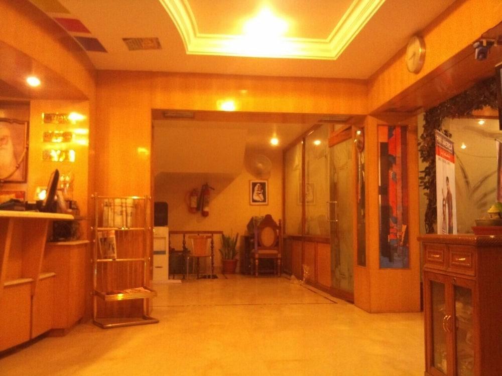 Hotel Singh International Delhi  Exteriör bild