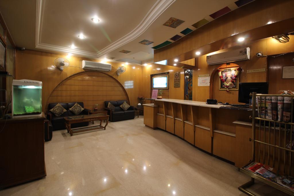 Hotel Singh International Delhi  Exteriör bild