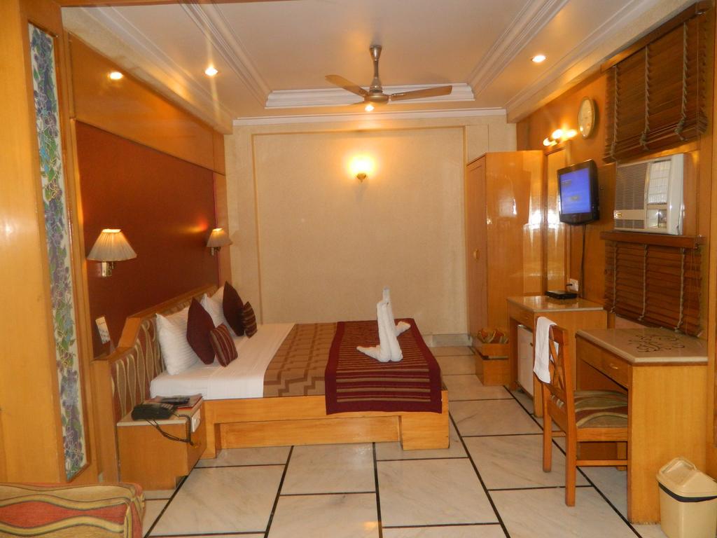 Hotel Singh International Delhi  Exteriör bild